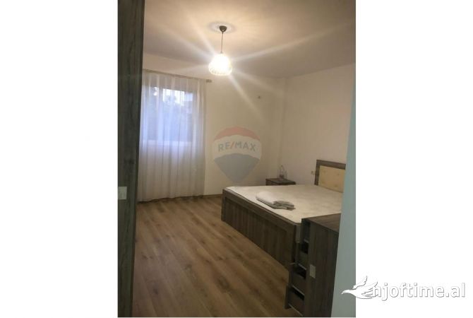 Shtepi me qera 2+1 ne Tirane - 550 Euro