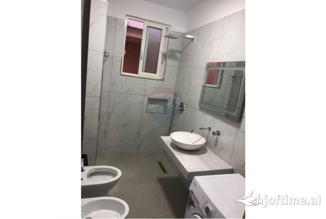 Shtepi me qera 2+1 ne Tirane - 550 Euro