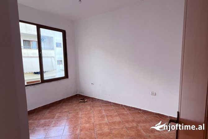 Shtepi me qera 1+1 ne Tirane - 200 Euro
