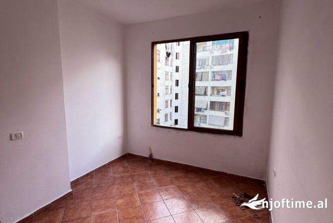 Shtepi me qera 1+1 ne Tirane - 200 Euro