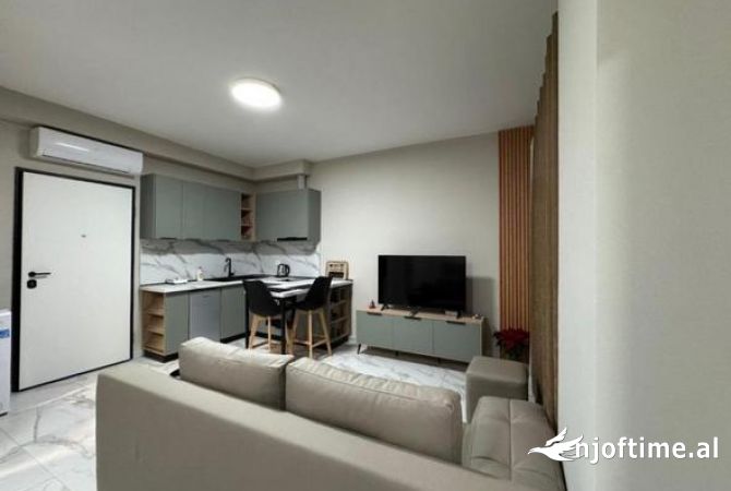 Shtepi me qera Apartament ne Tirane, Garsoniere, Mobilimi E mobiluar, Pagesa 700  Euro.