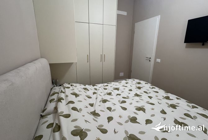 Shtepi me qera Apartament ne Tirane, 1+1, Mobilimi E mobiluar, Pagesa 400  Euro.