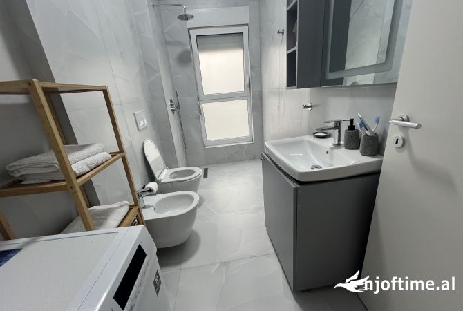 Shtepi me qera 1+1 ne Tirane - 400 Euro