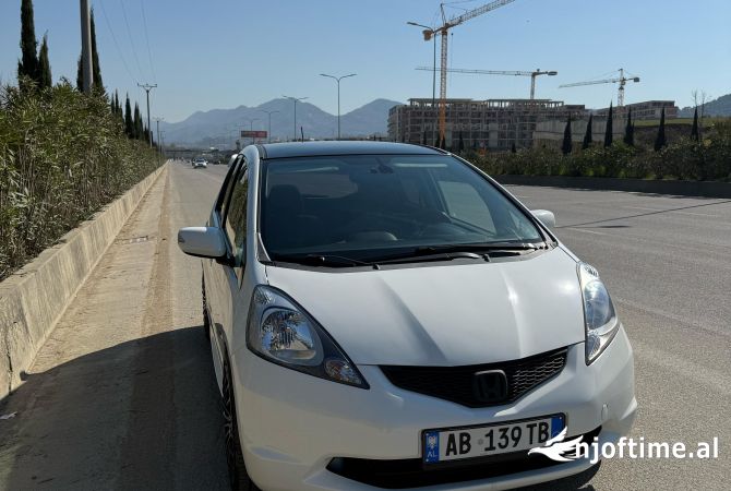 Auto in Vendita  a Tirana - 5,700 Euro