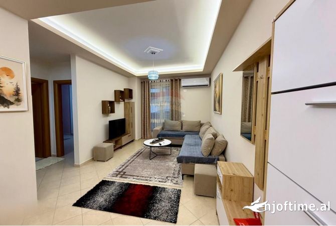 Shtepi me qera 2+1 ne Tirane - 450 Euro