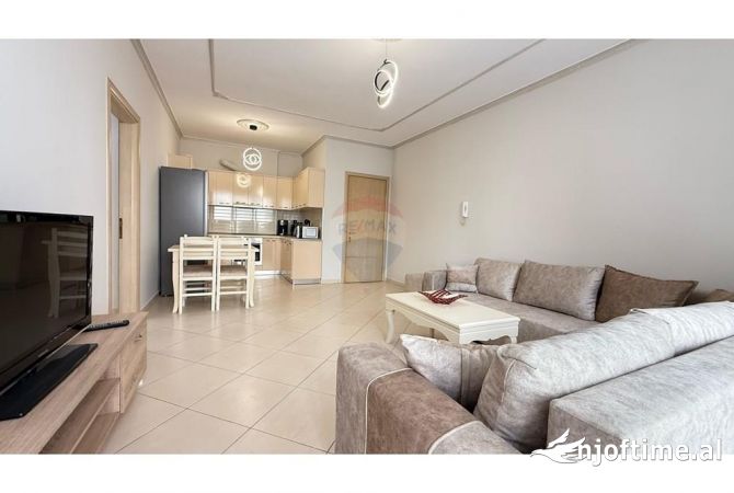 Shtepi me qera 2+1 ne Tirane - 500 Euro