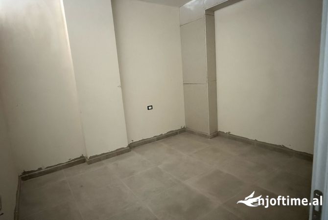 Shtepi ne shitje 2+1 ne Tirane - 110,000 Euro