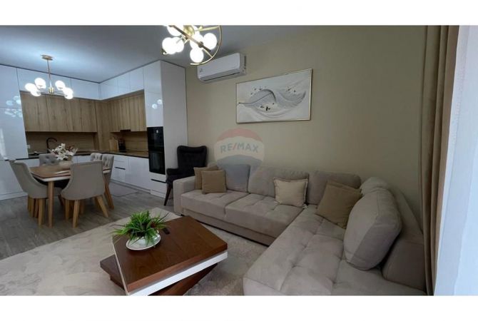 Shtepi me qera 2+1 ne Tirane - 800 Euro