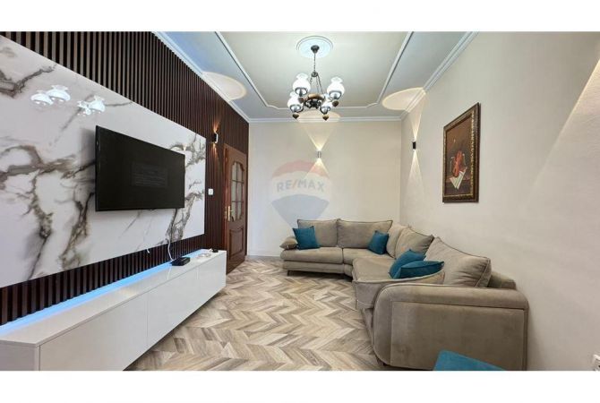 Shtepi me qera 2+1 ne Tirane - 600 Euro