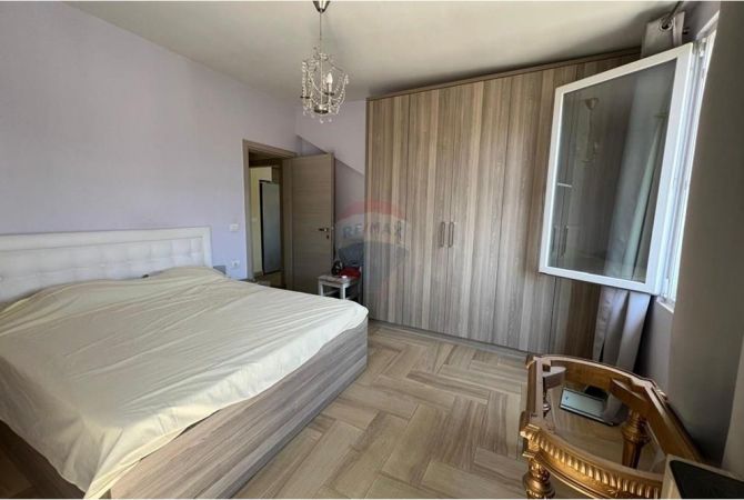 Shtepi me qera 2+1 ne Tirane - 650 Euro