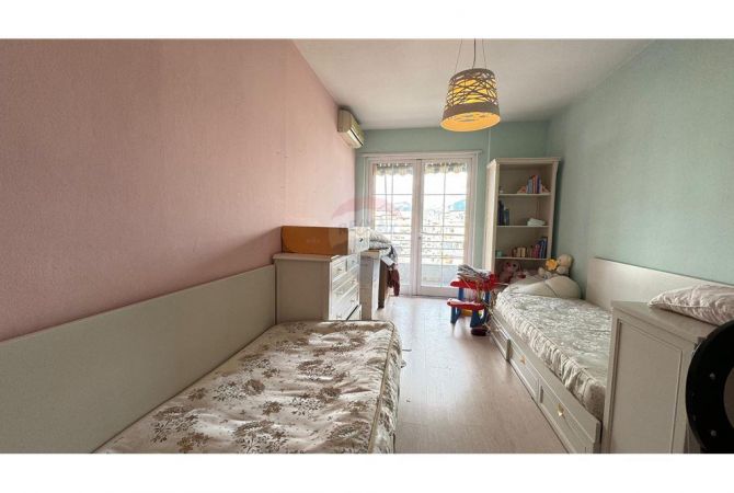 Shtepi me qera 2+1 ne Tirane - 800 Euro