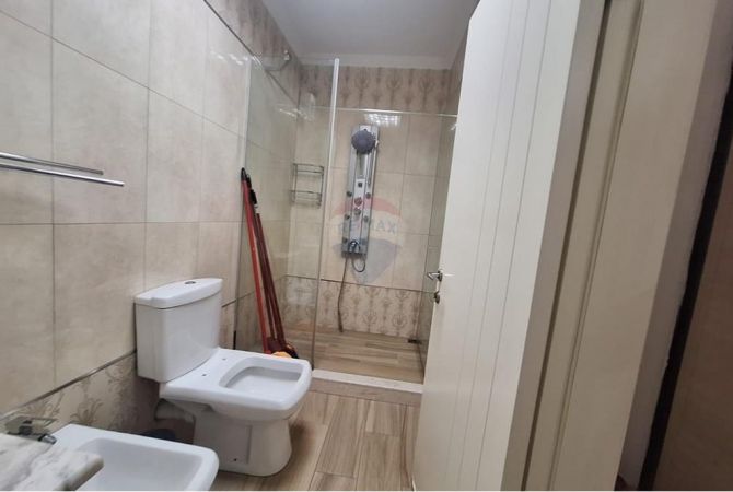 Ambient biznesi me qera 2+1 ne Tirane - 650 Euro