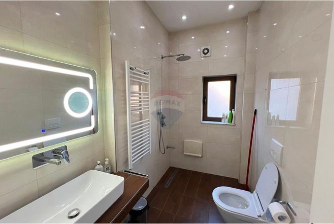 Shtepi me qera 2+1 ne Tirane - 800 Euro