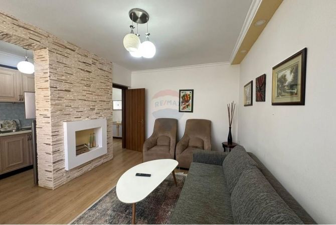 Shtepi me qera 1+1 ne Tirane - 450 Euro