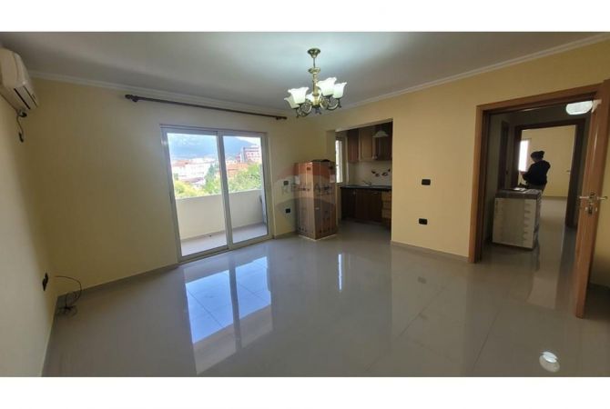 Shtepi me qera 2+1 ne Tirane - 450 Euro