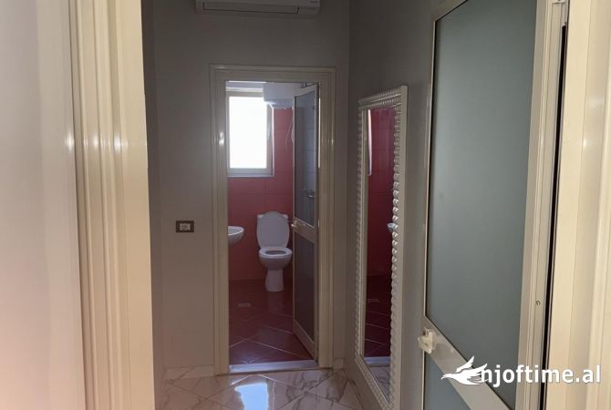 Shtepi me qera 1+1 ne Tirane - 40,000 Leke