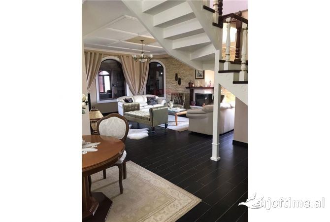Shtepi ne shitje 4+1 ne Tirane - 420,000 Euro