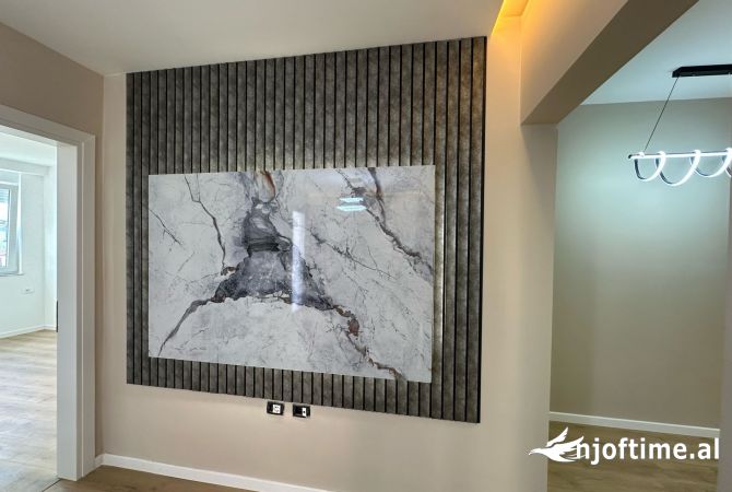 Shtepi ne shitje Apartament ne Tirane, 2+1, Mobilimi Pjeserisht e mobiluar, Pagesa 195,000  Euro.