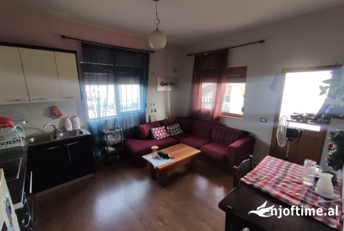 Shtepi me qera 1+1 ne Tirane - 300 Euro