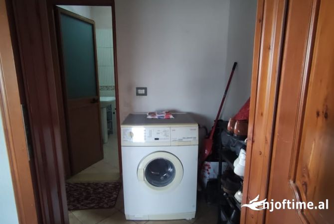 Shtepi me qera 1+1 ne Tirane - 300 Euro