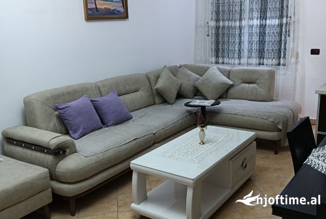 Shtepi me qera 2+1 ne Vlore - 50,000 Leke