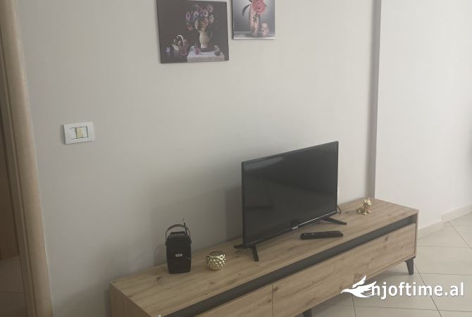Shtepi me qera 2+1 ne Tirane - 480 Euro