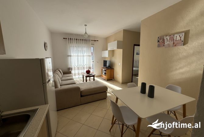 Shtepi me qera 1+1 ne Tirane - 45,000 Leke