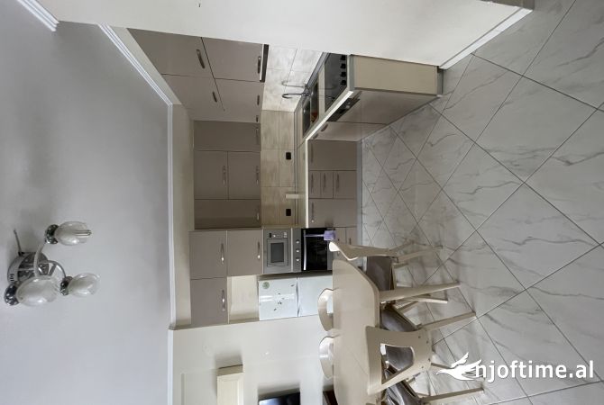 Shtepi me qera 2+1 ne Tirane - 45,000 Leke