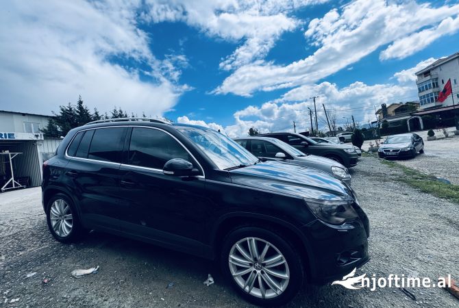 Makina ne shitje  ne Tirane - 8,500 Euro
