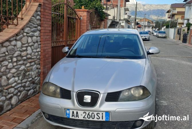 Auto in Vendita  a Kruja - 2,200 Euro