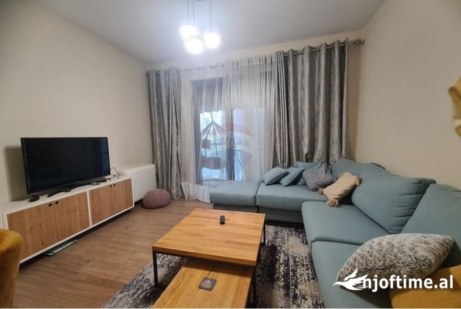 Shtepi me qera 2+1 ne Tirane - 750 Euro