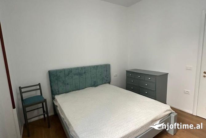 Shtepi me qera 1+1 ne Tirane - 35,000 Leke