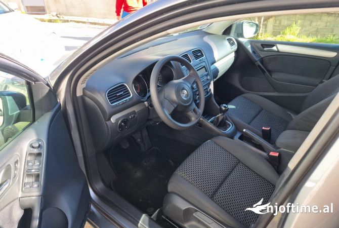 Makina ne shitje ne Tirane, Volkswagen, 2009 Diesel,Kambio Manual Pagesa 5,500  Euro.