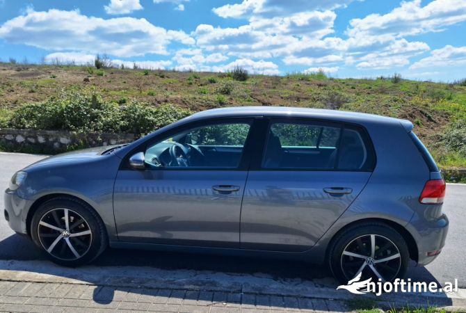 Makina ne shitje ne Tirane, Volkswagen, 2009 Diesel,Kambio Manual Pagesa 5,500  Euro.
