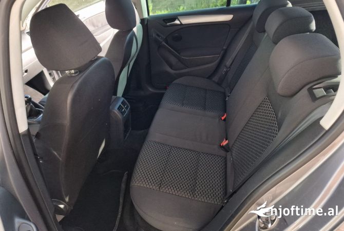 Makina ne shitje ne Tirane, Volkswagen, 2009 Diesel,Kambio Manual Pagesa 5,500  Euro.