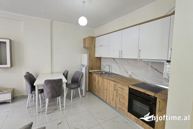 Shtepi ne shitje 1+1 ne Tirane - 105,000 Euro
