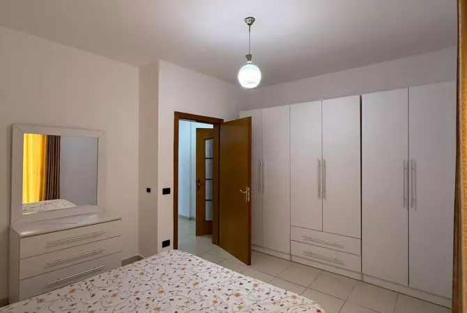 Shtepi me qera 1+1 ne Tirane - 450 Euro