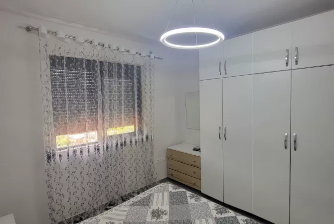 Shtepi me qera 1+1 ne Tirane - 450 Euro