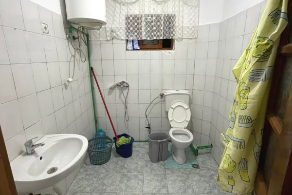 Shtepi me qera 1+1 ne Tirane - 300 Euro