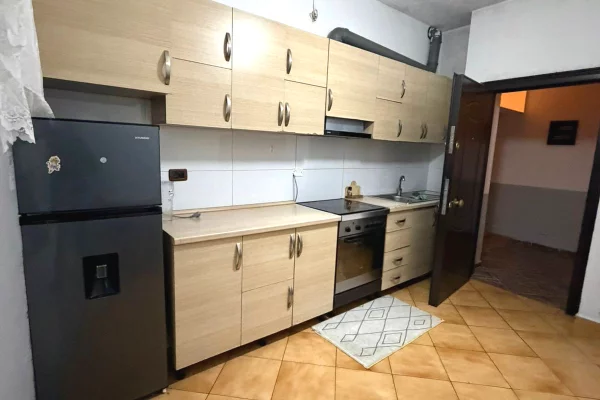 Shtepi me qera 1+1 ne Tirane - 350 Euro