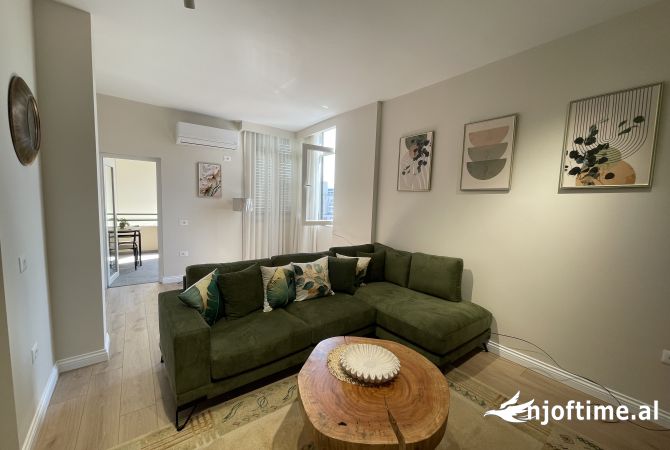 Shtepi me qera Apartament ne Tirane, 1+1, Mobilimi E mobiluar, Pagesa 900  Euro.