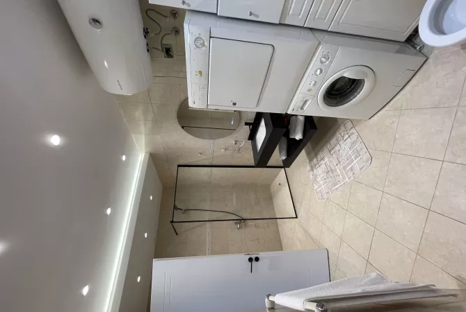 Shtepi ne shitje Apartament ne Tirane, 2+1, Mobilimi E mobiluar, Pagesa 325,000  Euro.