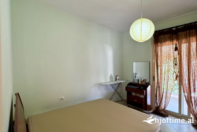 Shtepi ne shitje Apartament ne Durres, 1+1, Mobilimi E mobiluar, Pagesa 168,000  Euro.