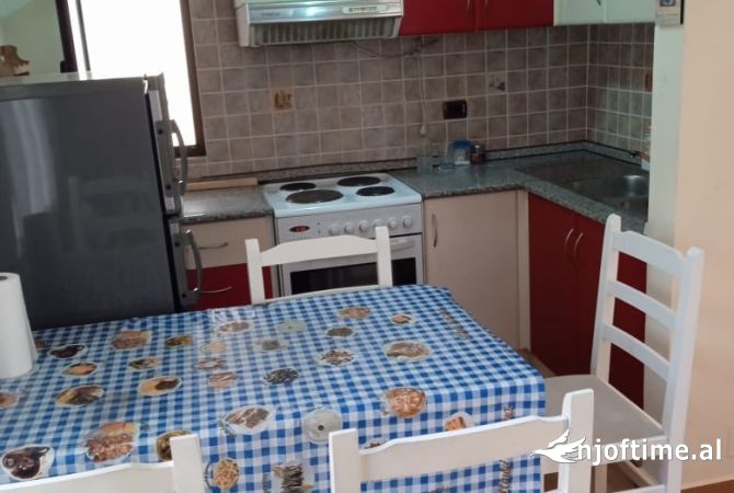Shtepi me qera 1+1 ne Tirane - 28,000 Leke
