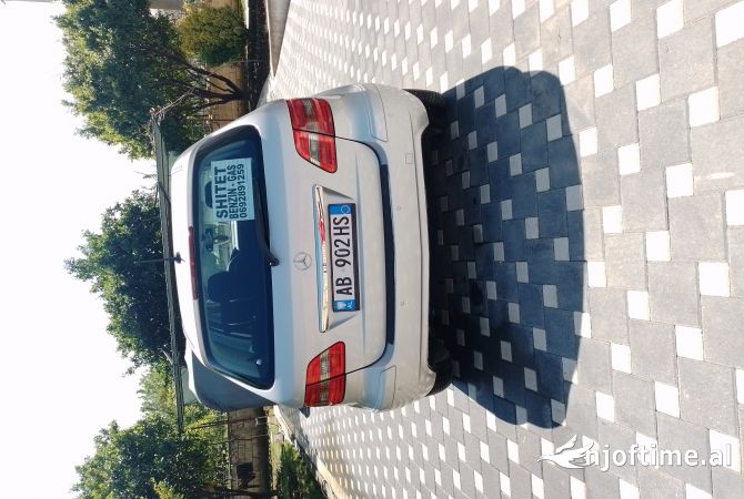 Makina ne shitje ne Tirane, Mercedes-Benz, 2010 gasoline-gas,Kambio Automatik Pagesa 5,500  Euro.