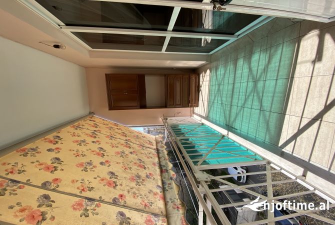 Shtepi me qera Apartament ne Tirane, 1+1, Mobilimi E mobiluar, Pagesa 450  Euro.