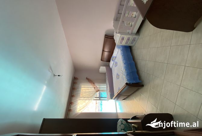 Shtepi me qera Apartament ne Tirane, 1+1, Mobilimi E mobiluar, Pagesa 450  Euro.