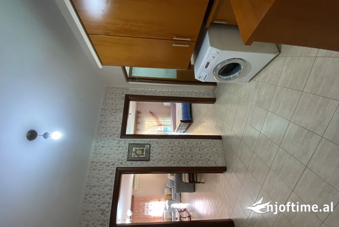 Shtepi me qera 1+1 ne Tirane - 450 Euro