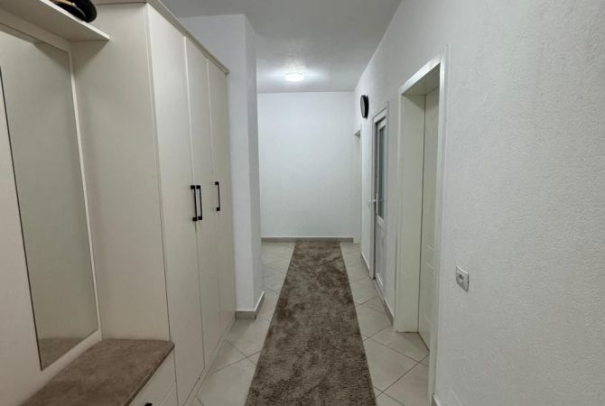 Shtepi me qera 2+1 ne Tirane - 550 Euro