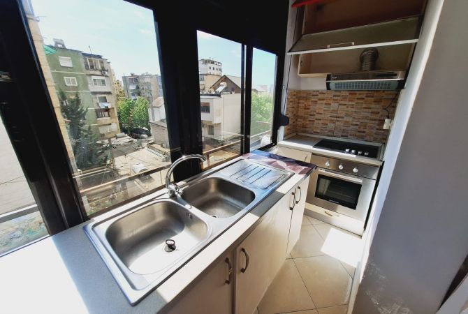 Shtepi me qera 2+1 ne Tirane - 470 Euro